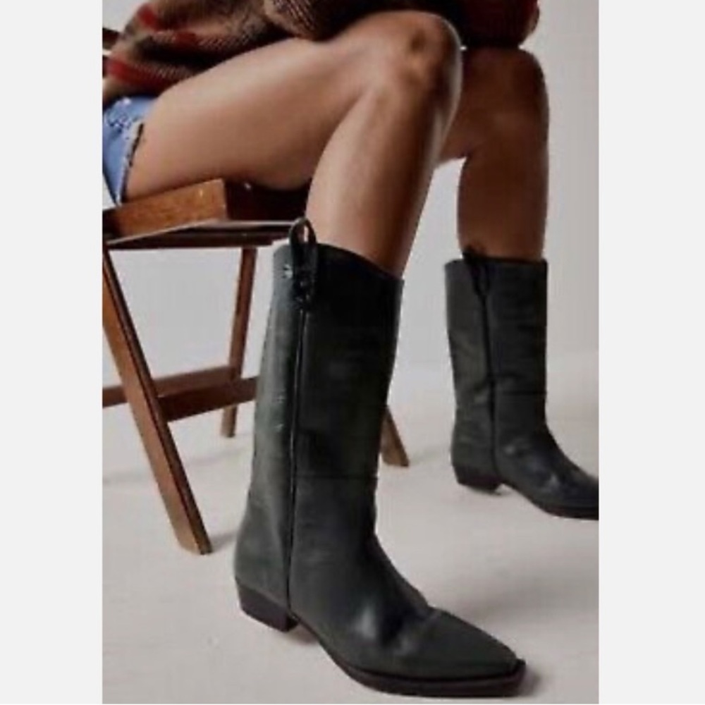 We The Montage Hunter Green Western Boots